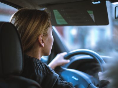 Algunos tips para manejar tu auto de manera segura